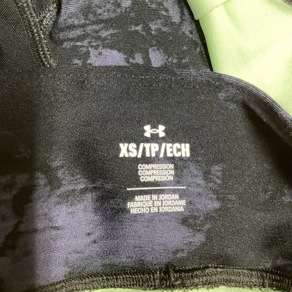 Ladies Under Armour Project Rock athletic leggings‎ Black/white XS